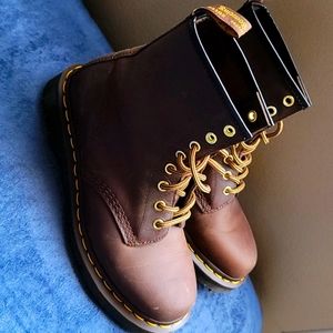 Dr. Martens 1460 Crazy Horse